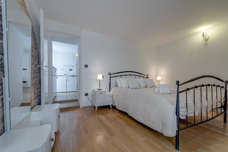 Temple Luxury Apartments & Rooms Σπλιτ Εξωτερικό φωτογραφία