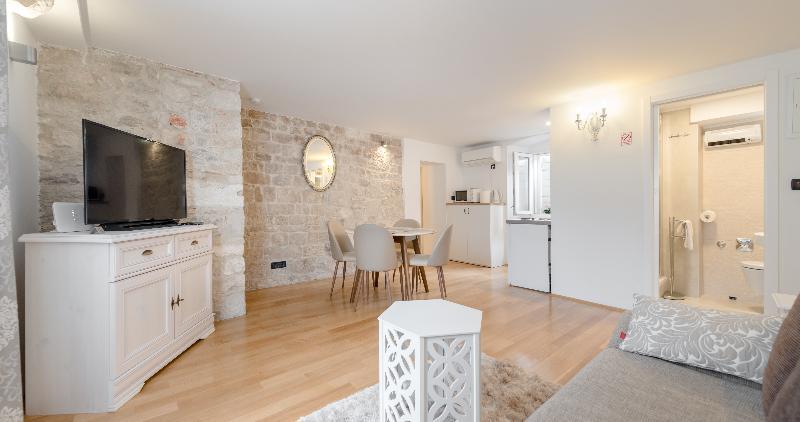 Temple Luxury Apartments & Rooms Σπλιτ Εξωτερικό φωτογραφία
