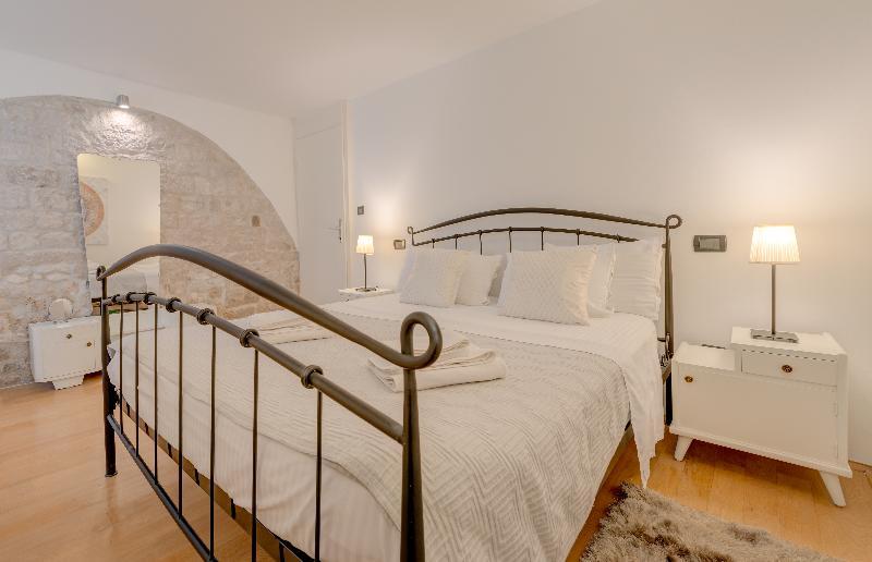 Temple Luxury Apartments & Rooms Σπλιτ Εξωτερικό φωτογραφία