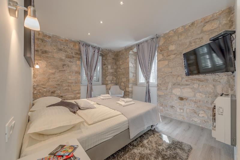 Temple Luxury Apartments & Rooms Σπλιτ Εξωτερικό φωτογραφία